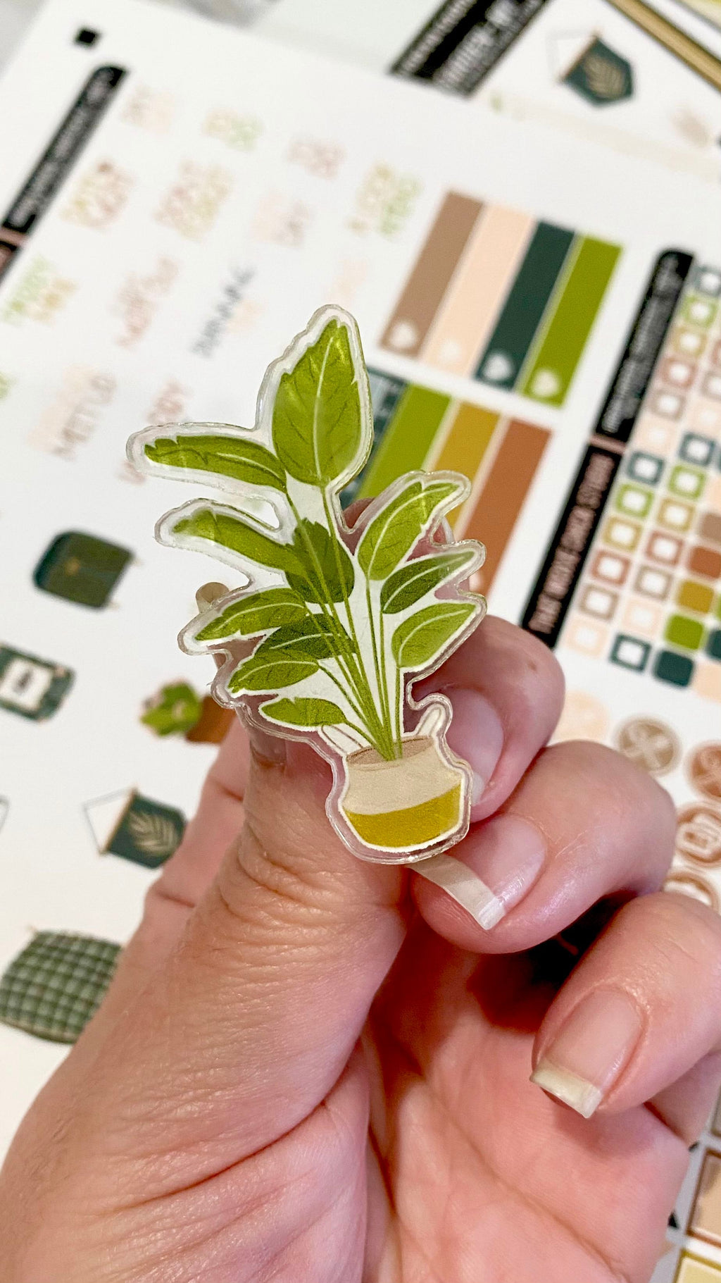 PLANT ACRYLIC PIN (URBAN GARDEN)